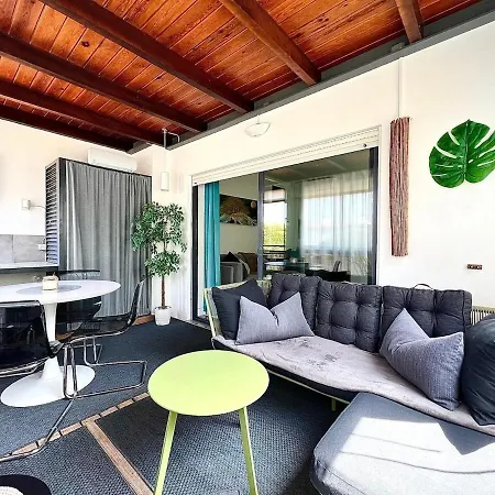 Stylish 1br Marina Park - Pool&loggia, Centrally Located Appartamento