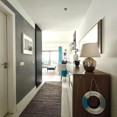 Stylish 1br Marina Park - Pool&loggia, Centrally Located Appartamento Lagos